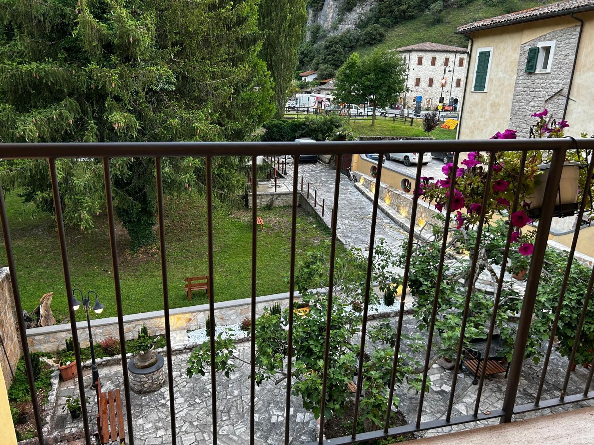 Residence Il Giardino Sul Fiume Nera Cerreto di Spoleto Extérieur photo